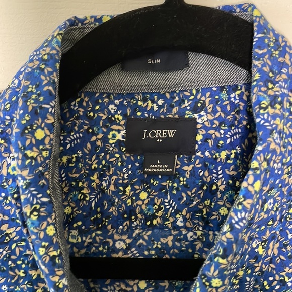 JCrew patterned short sleeve button down - Picture 4 of 5